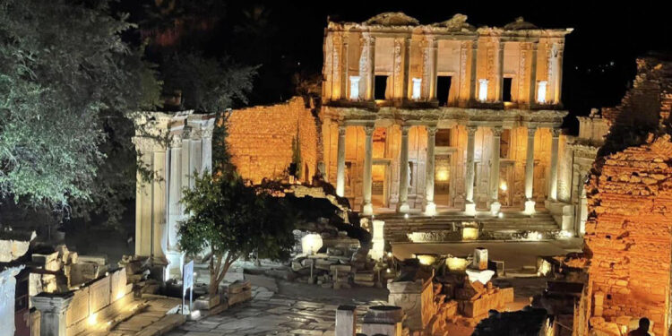 Türkiye'nin 27 tarihi mekanı 1 Haziran'da geceleri ziyarete açılacak