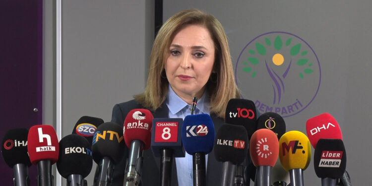 Türkiye'nin kapsayıcı bir anayasaya ihtiyacı var