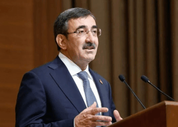 Türkiye'nin küresel ticaretteki payını yükseltmeyi amaçlıyoruz