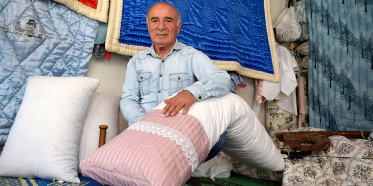 Uzun yastıkların yerini 'küstüm yastıkları' aldı