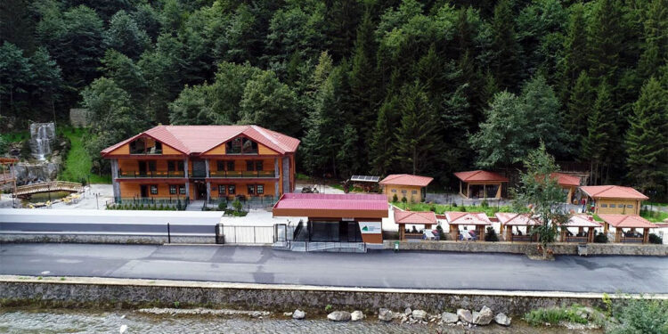 ‘Uzungöl Dursun Ali İnan Müzesi’ turistlerin ilgisini çekiyor