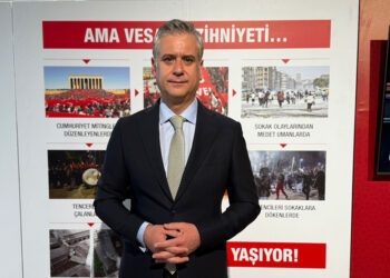 Vesayet zihniyeti birilerinin kafasında dipdiri yaşıyor