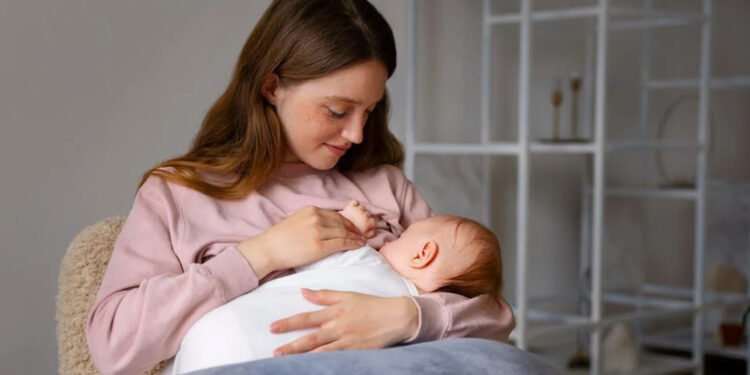 Yenidoğan sarılığına karşı anne sütü önemli