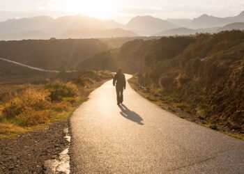 Yola çıkmak cesaret ister, anlatmak da bir niyet…