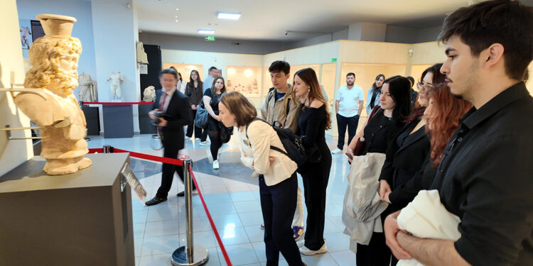 Zeus Helios-Serapis büstü, Bolu Müzesi’nde sergilenmeye başlandı