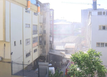 Zeytinburnu'nda tekstil atölyesinde çıkan yangın söndürüldü