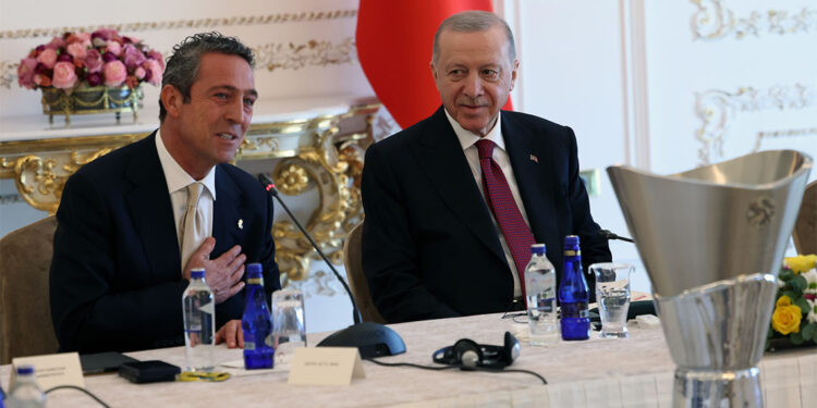 Cumhurbaşkanı Erdoğan Fenerbahçe Beko'yu kabul etti
