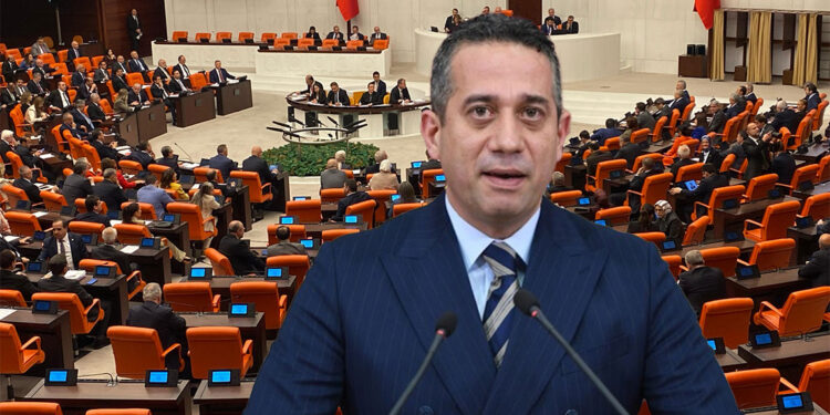 Maliye Bakanı'nın Özel uçağıyla gezdiği kişi neden devletten 11 milyara ihale alıyor?