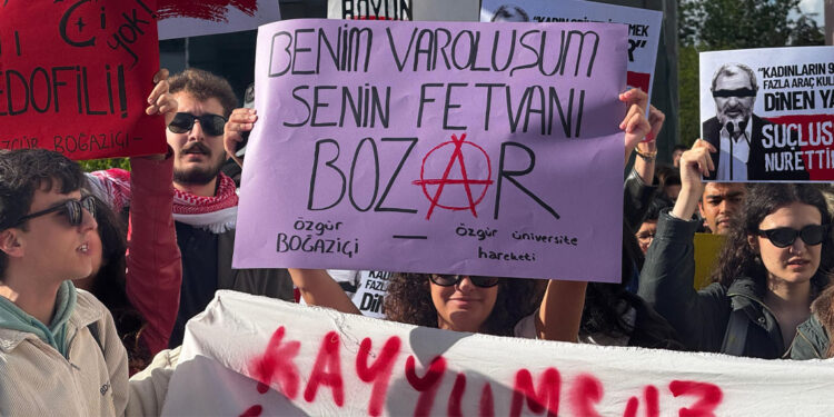 Boğaziçi Üniversitesi'nde Nureddin Yıldız protestosu; 97 gözaltı
