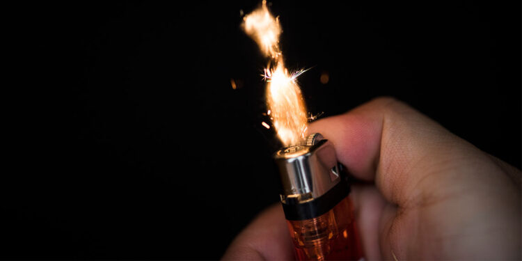 Ateşin uysal hizmetkarı: Çakmak