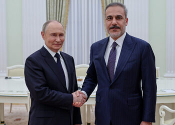 Hakan Fidan Vladimir Putin ile bir araya geldi