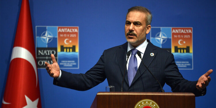 Rusya ve Ukrayna arasındaki savaşı bitirmeye yönelik çabalar yoğunlaştı