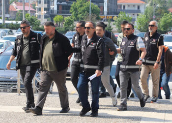 Maydonoz Döner'e yapılan FETÖ operasyonunda 6 şüpheli adliyede