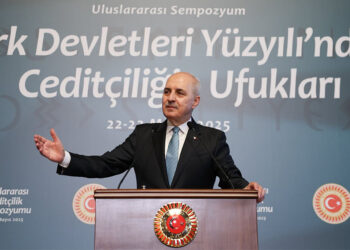 Türk dünyası yeni bir kimlik kazanmıştır