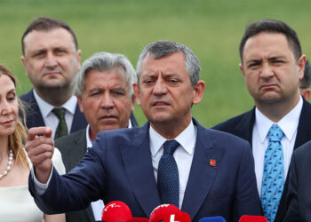 Özgür Özel Silivri'de konuştu; Evlatların gözyaşlarında boğulacaklar
