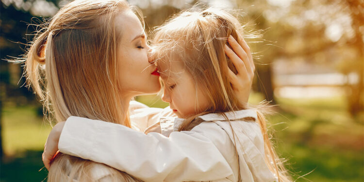 Sarılmak insan ruhunu besleyen bir duygudur