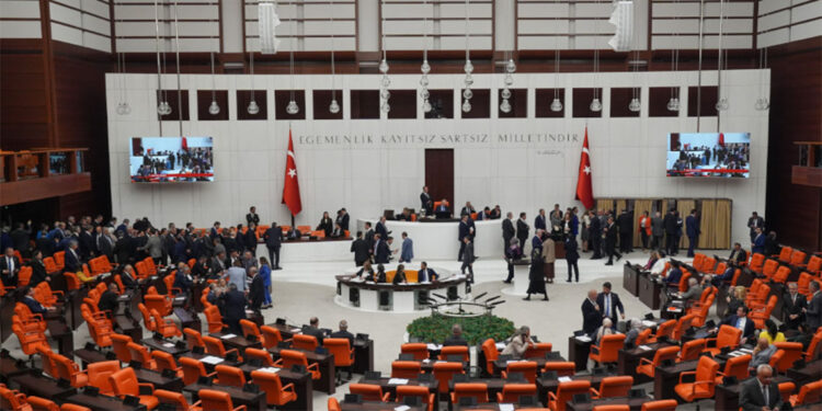 HSK'nın 5 yeni üyesi seçildi