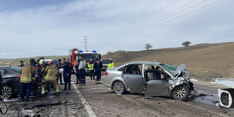 Kara yolu trafik kazalarında 6 bin 352 kişi hayatını kaybetti