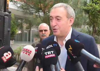 PKK'nın kendini feshetmesine DEM Parti'den ilk açıklama