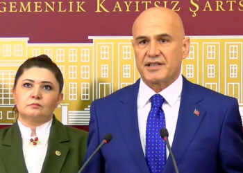 Bugünkü manzara iktidar cephesinin tükendiğinin göstergesiydi