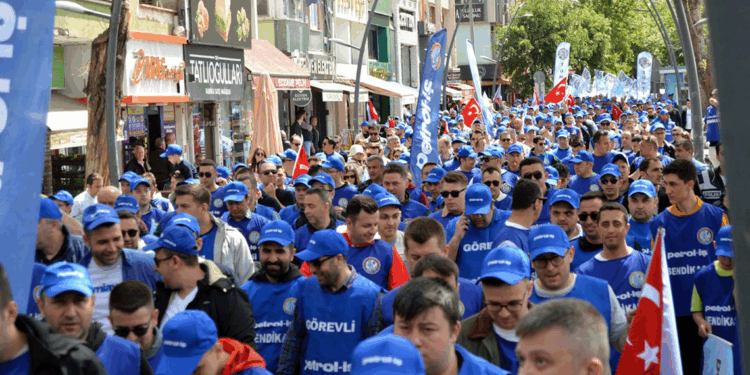 1 Mayıs'ta 400'ü aşkın kişi gözaltına alındı