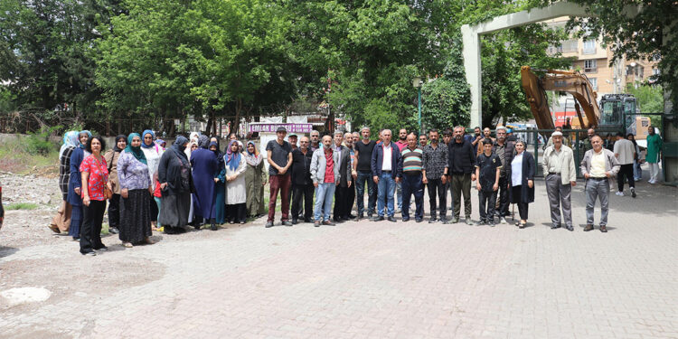 Yerinde dönüşüm projesi ile inşa edilecek binanın ortak alana yapılmasına izin vermediler