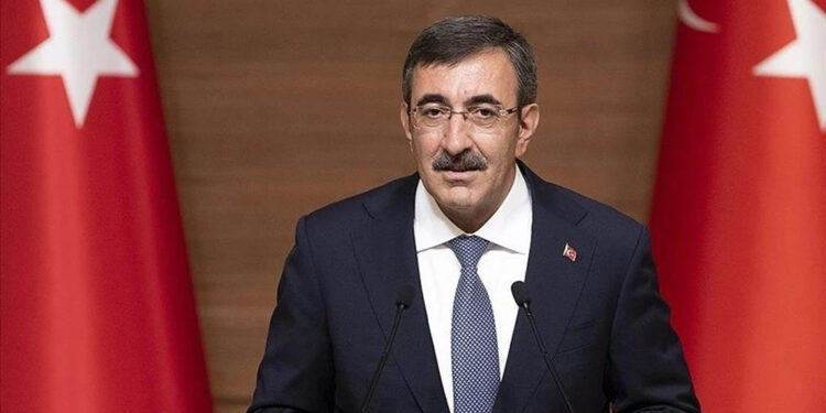 2025 yılının ilk 5 ayında ihracatımızı yüzde 3,5 oranında arttırdık