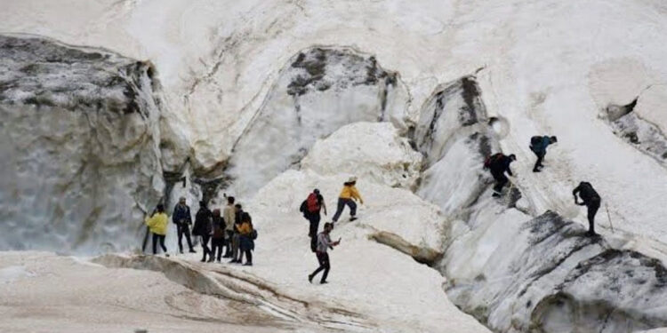 30 yılda yüzde 55'in üzerinde alan kaybeden Cilo buzullarında 'festival' uyarısı