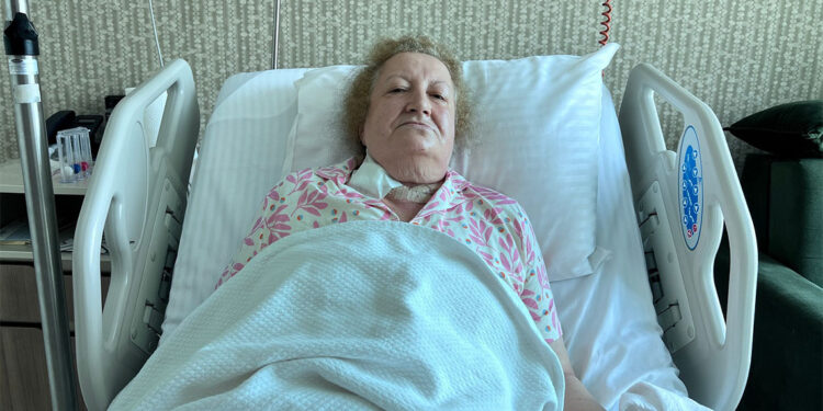 37 yıllık ameliyat korkusunu yendi; tiroid nodüllerinden kurtuldu