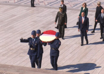 ABD'nin Ankara Büyükelçisi Barrack'tan Anıtkabir'e ziyaret