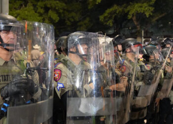 ABD'nin Texas eyaletinde protestolara karşı 7 bin asker görevlendirildi