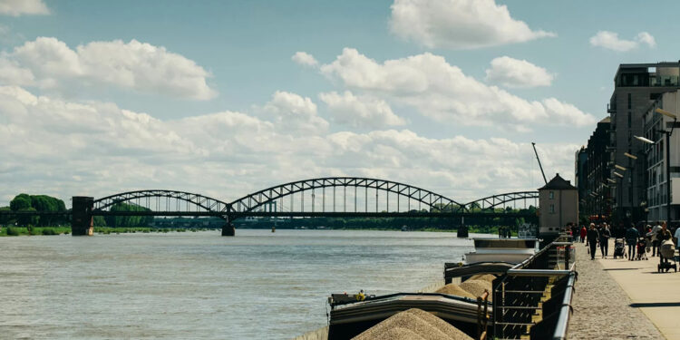 Almanya'da 2'nci Dünya Savaşı'ndan kalma 3 bomba etkisiz hale getirildi