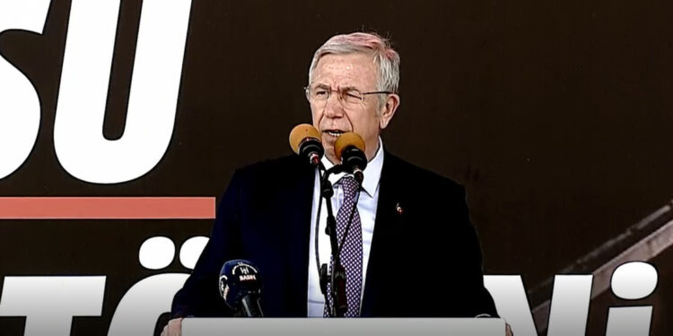 Ankara'da 'Mamak Metrosu'nun temeli atıldı