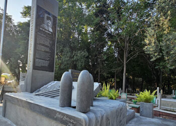 Antalya'nın kahramanı Yüzbaşı Mustafa Ertuğrul Aker'e anıt mezar