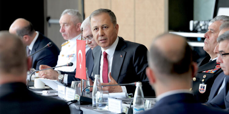 İçişleri Bakanı Ali Yerlikaya, Üçlü Bakanlar Görüşmesi’ne katıldı