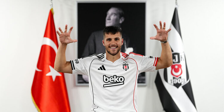 Beşiktaş David Jurasek transferini açıkladı