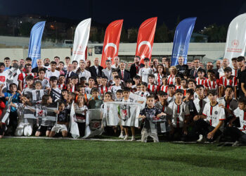Beşiktaş U-16 Takımı Şırnak Petrolspor U-16 Takımıyla dostluk maçı yaptı