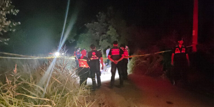 Bursa'da boğazı kesilmiş erkek cesedi bulundu