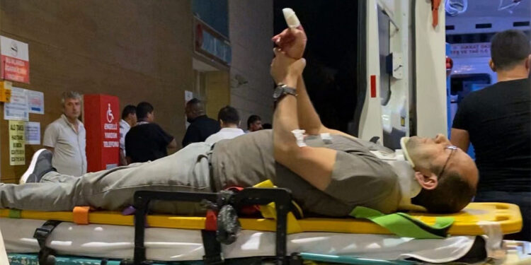 Bursa'da 2 motosikletin çarpıştığı kazada 4 kişi yaralandı