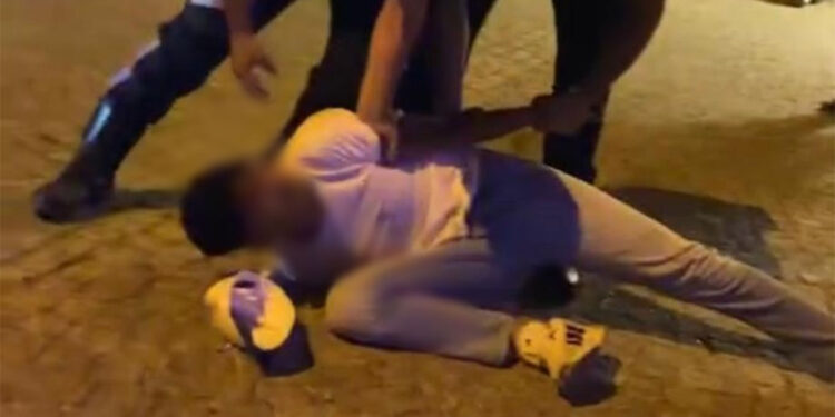 Bursa'da bıçaklı kavga: 2 yaralı