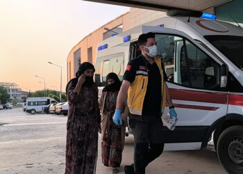 Çadır kentte yenilen pilavdan zehirlenen 40 kişi hastaneye kaldırıldı