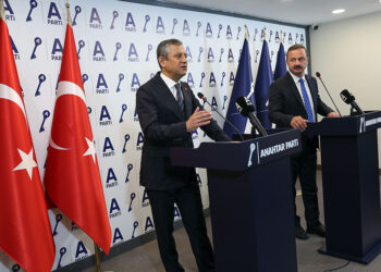 Bizim derdimiz; vatandaşın yakasından düşsün
