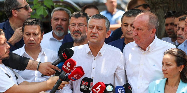 İsrail'i kesin bir dille kınıyoruz, hükümetten de sert tepki bekliyoruz