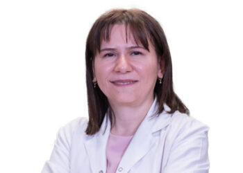 Işıltılı bir cilt için uygulanması gereken beş temel adım