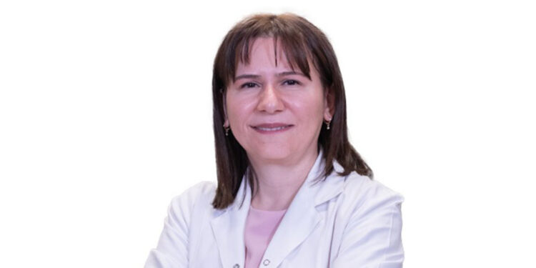 Işıltılı bir cilt için uygulanması gereken beş temel adım