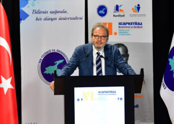 Cüneyd Zapsu, gençlerle buluştu