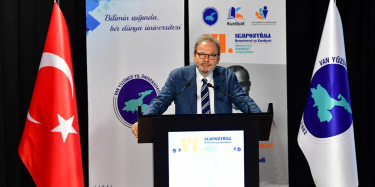 Cüneyd Zapsu, gençlerle buluştu