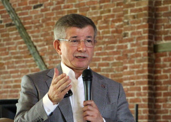 İsrail'in saldırganlığı karşısında net tavır almak lazım