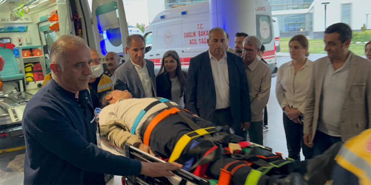 DEM Parti Van Milletvekili Mahmut Dindar kaza yaptı