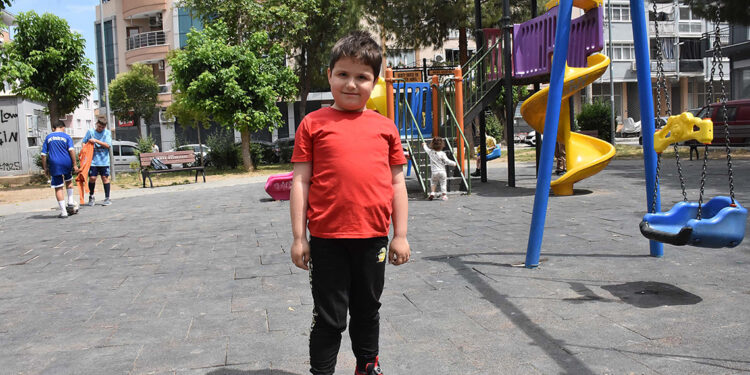 DMD'li Berk'in hastalığı hızlı, kampanyası yavaş ilerliyor